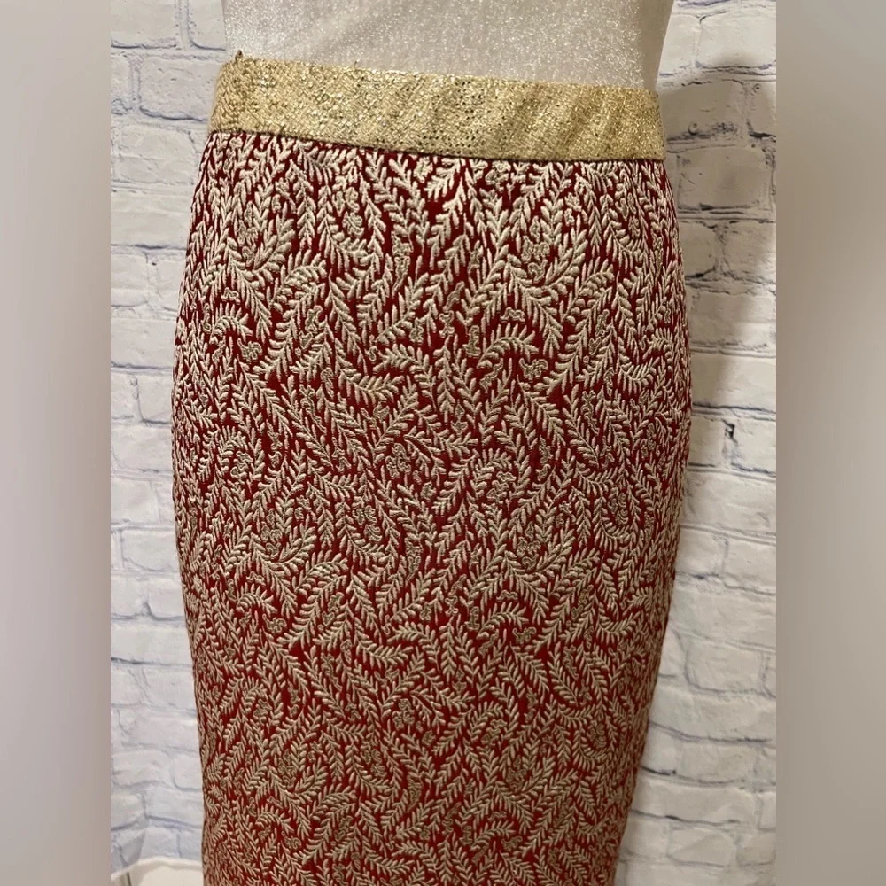 Vera Wang Red And Gold Metallic Pencil Skirt Size 4